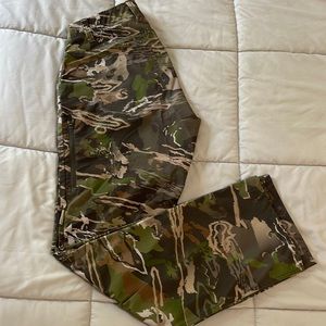 NWOT - Under Armour - Storm 1 Camo Pants - 34/32